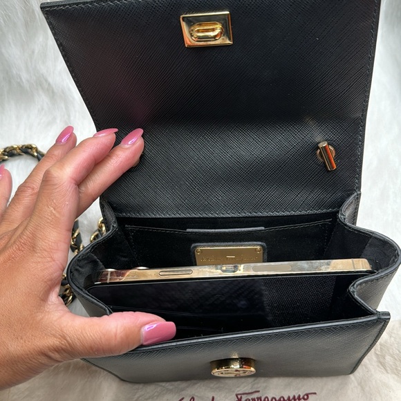 ๐ฅ SOLD Ferragamo Mini crossbody bag - Picture 12 of 12